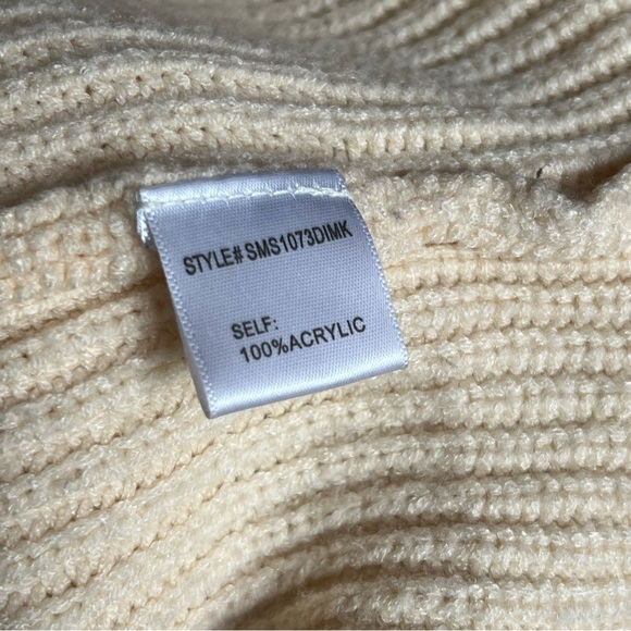 Dee Elly Black Cream Leopard Cheetah Contrast
Sleeve Cozy Sweater Size Small - Picture 4 of 6